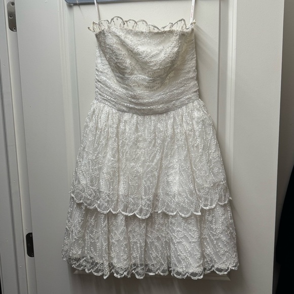 Betsey Johnson Dresses & Skirts - Betsey Johnson Strapless Cocktail Dress